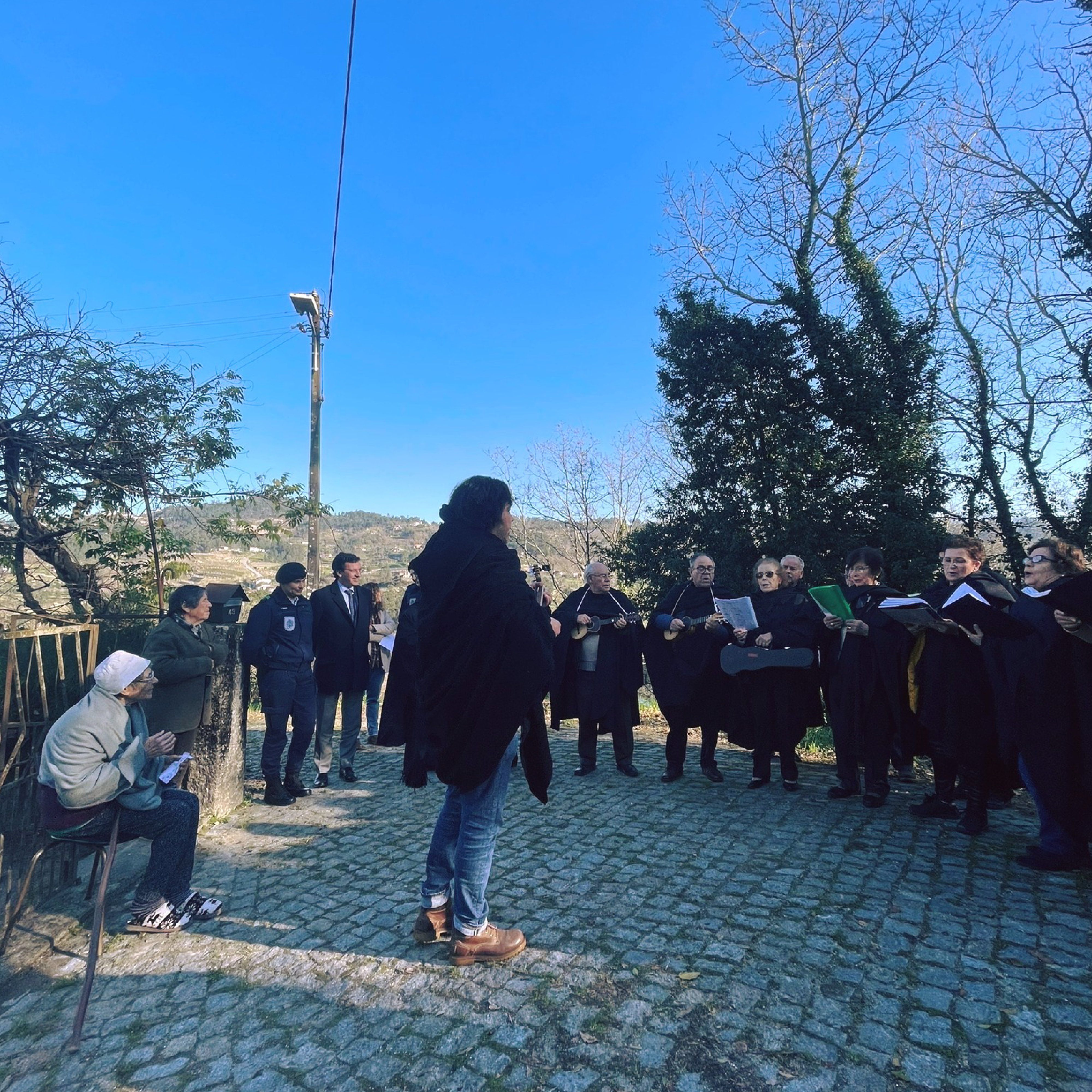 Universidade Sénior de Amarante canta as Janeiras aos idosos isolados do concelho