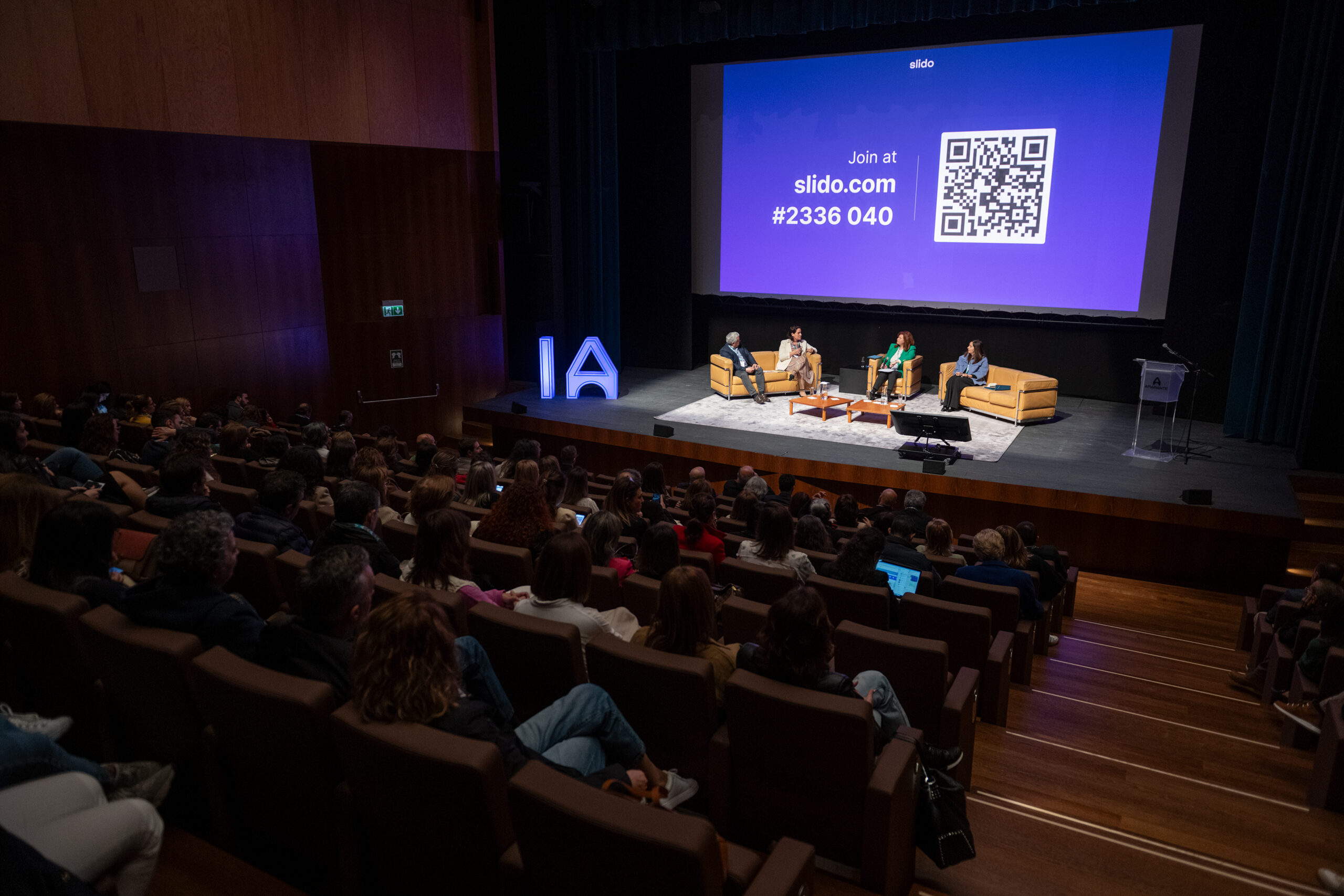 Paineis Conferência (2)