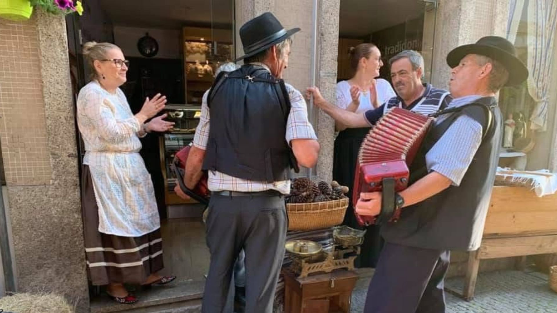 Feira à Moda Antiga